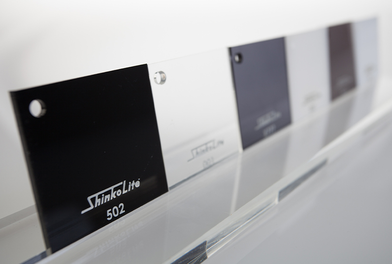 ความพิเศษที่แตกต่างของแผ่นอะคริลิค Shinkolite