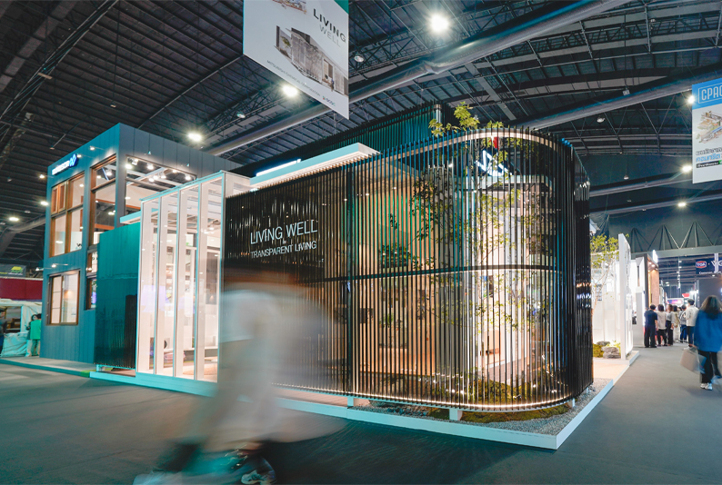 เปิดมุมมองใหม่ในงานสถาปนิก ‘67 กับบ้านทั้งหลังที่ทำมาจากแผ่นอะคริลิกของ Shinkolite