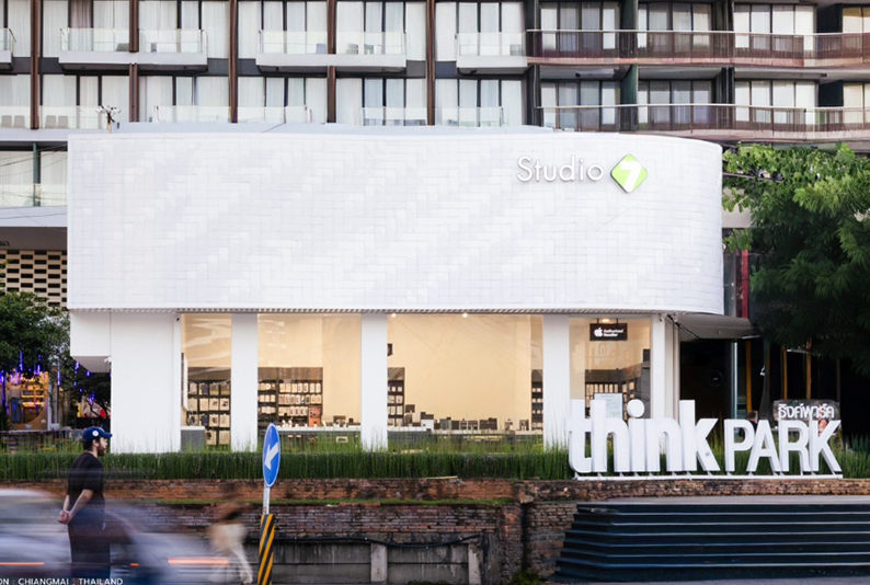 STUDIO7  มิติใหม่ของงานฟาซาดสานด้วยแผ่น Shinkolite