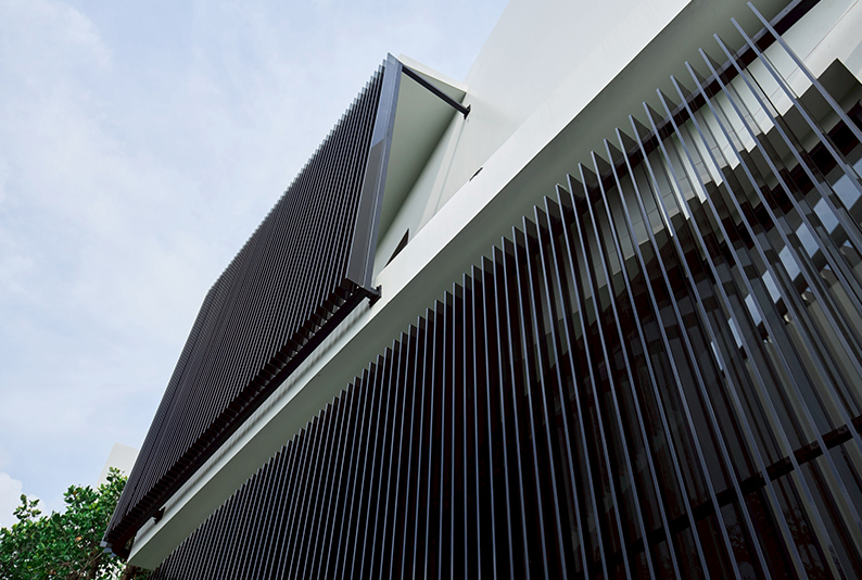 The Highlight Material of Modern Building Envelopes